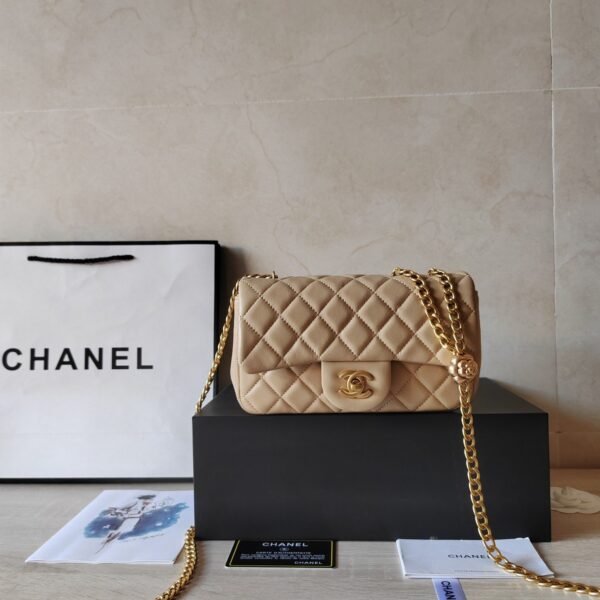 CHANEL